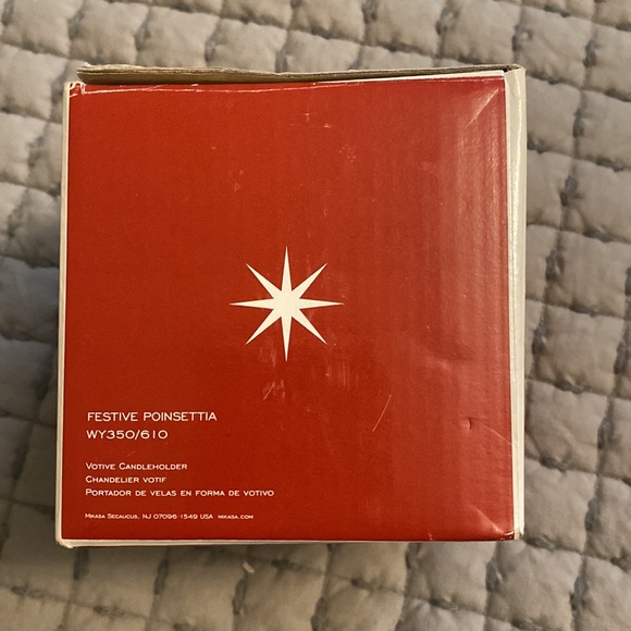Mikasa poinsettia votive candle holder - Picture 4 of 4